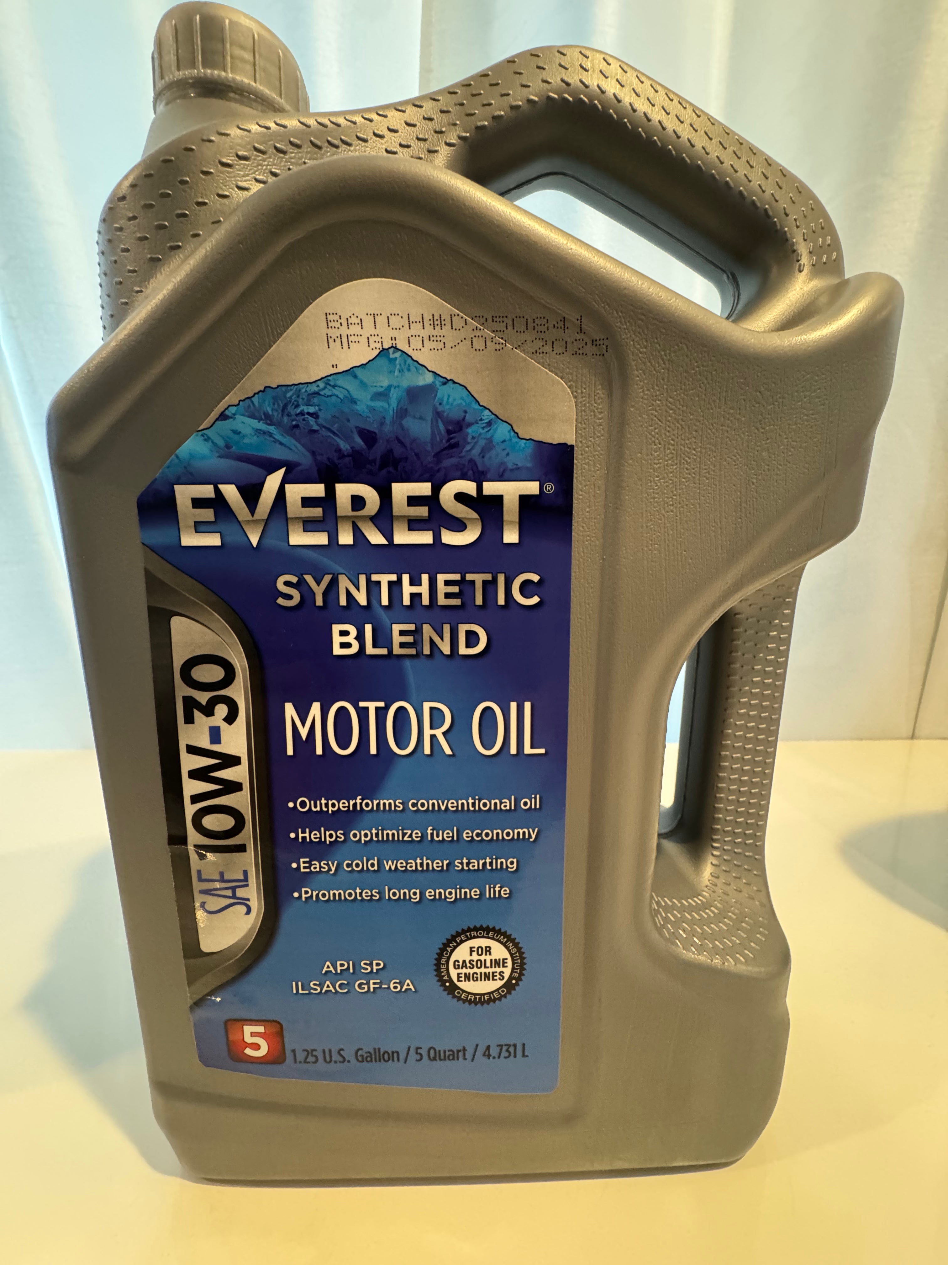 EVEREST SYNTHETIC BLEND 10W-30 MOTOR OIL 5L